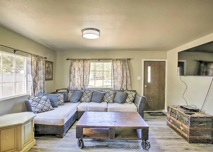 Kingston Sleeper: Unique Stay Near Silver Mountain