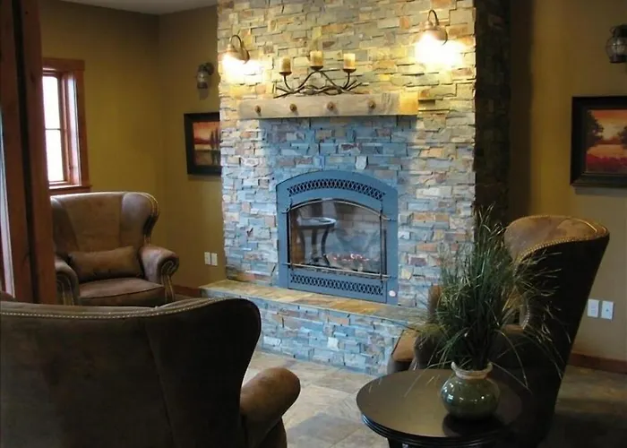 Large Studio Condo With Full Kitchen, Ski, Bike, Beautiful Balcony Views Hottub Fireplace
